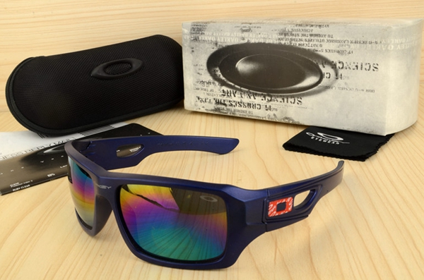 オークリー正面デザイン